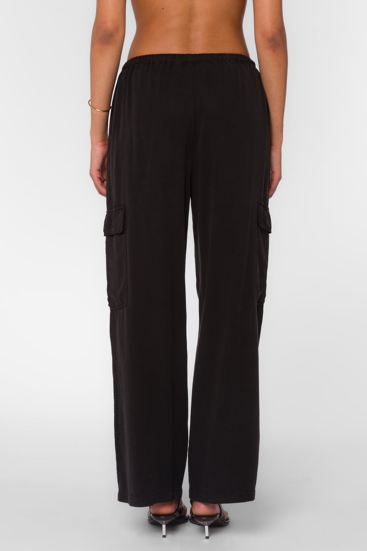 Deja Black Pants
